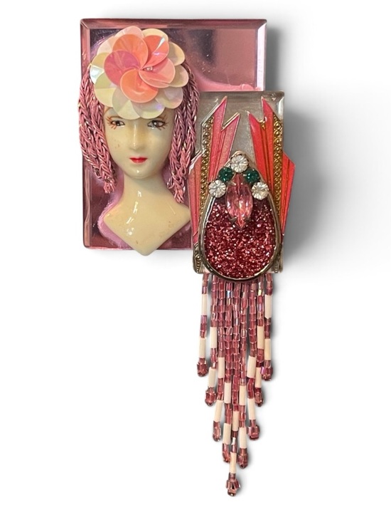 Vintage Jewelry - Vintage J-Bee Originals Handcrafted Art Deco Flapper Statement Brooch